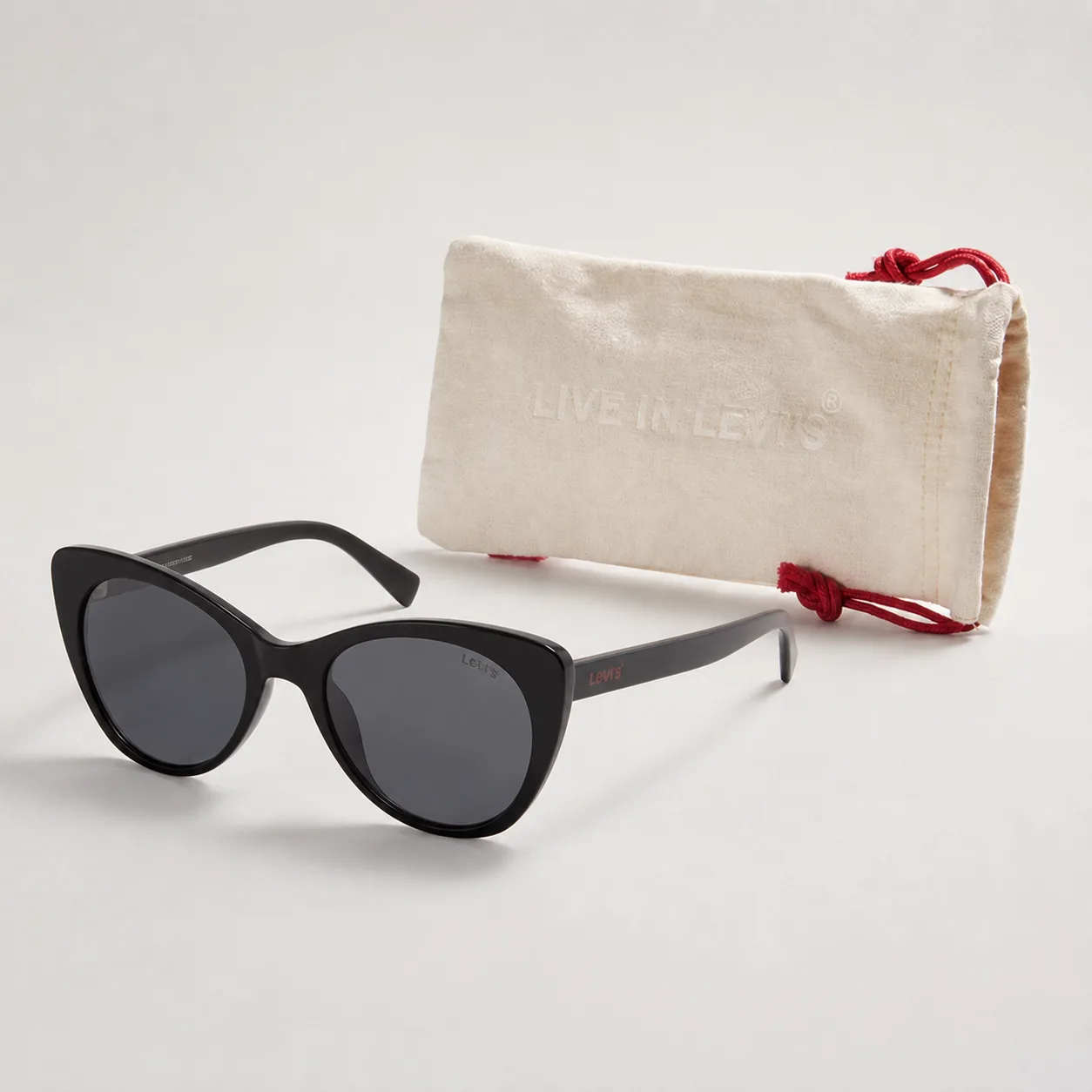 levis-lv-1015s-black-grey-cat-eye-sunglasses-box-glass.png