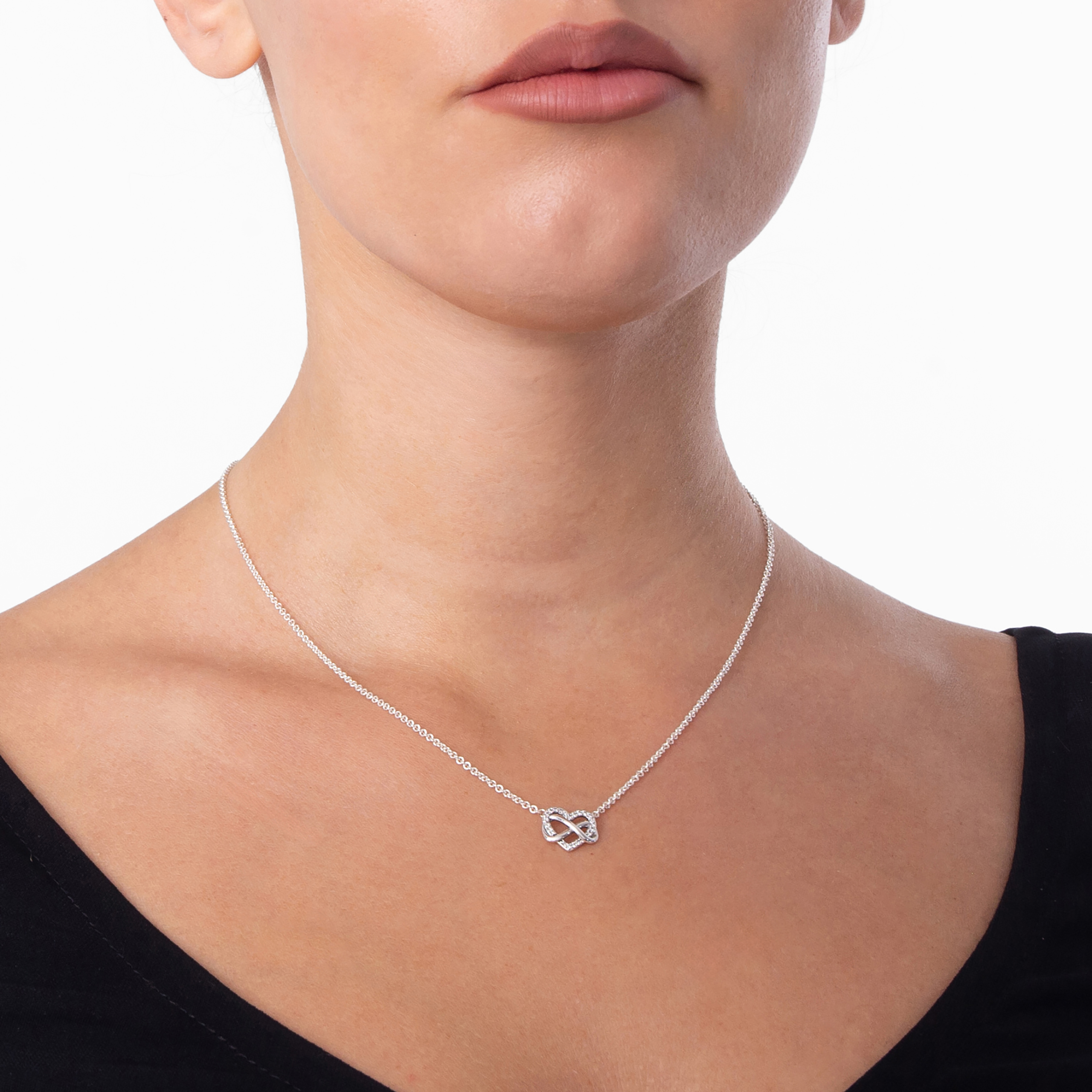 pandora-392666c01-50-2.jpg