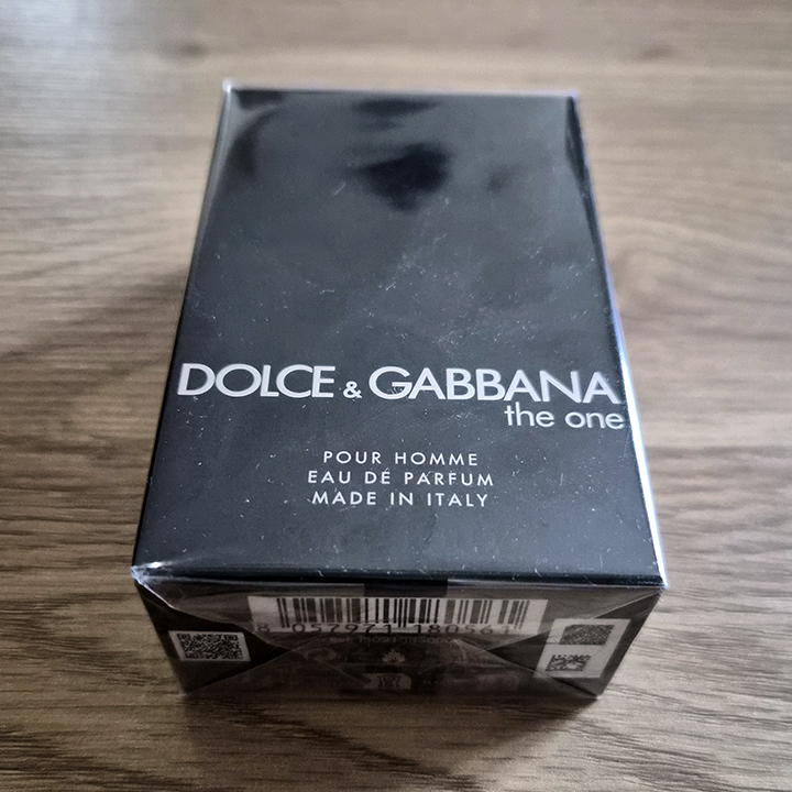 dolce-and-gabbana-mens-the-one-edp-spray-50ml-fragrances-006.jpg