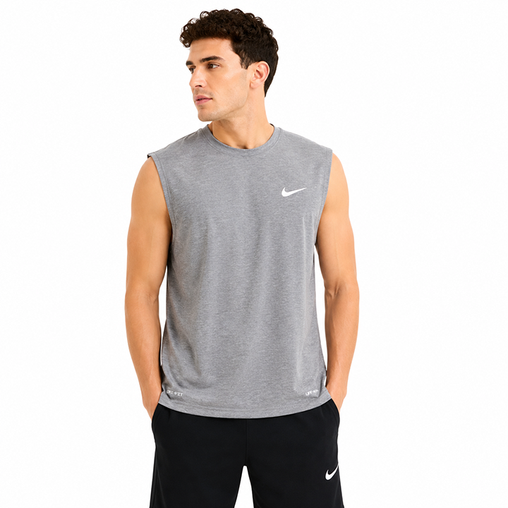 Nike Swim მამაკაცის Dri-FIT უსახელო მაისური UPF 40+ (ზომა L)